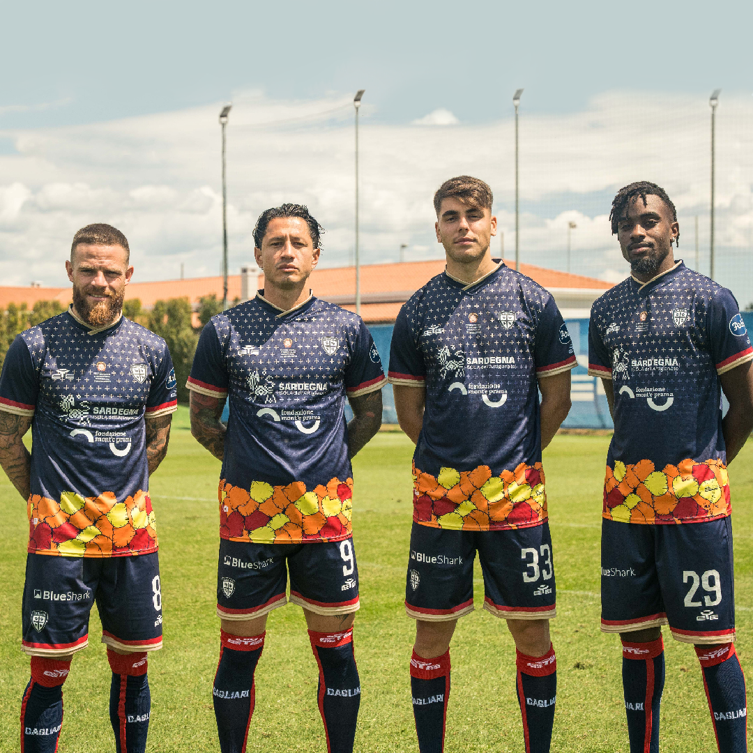 Maglia Sant'Efisio Nandez Lapadula Obert Makoumbou